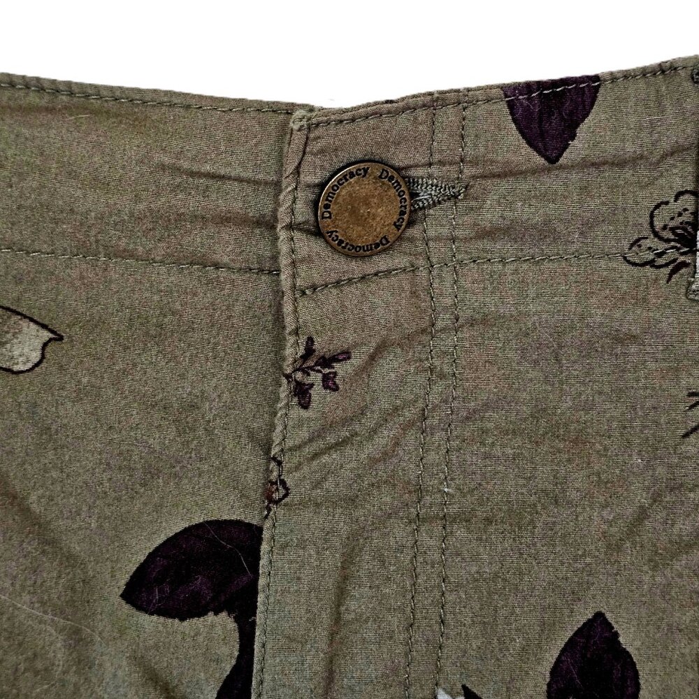 Democracy “Flex”-ellent Utility Pants – Floral Olive Green  Size 14 - Picture 4 of 16